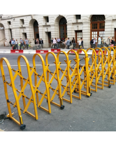 Expandable Entrance Barrier